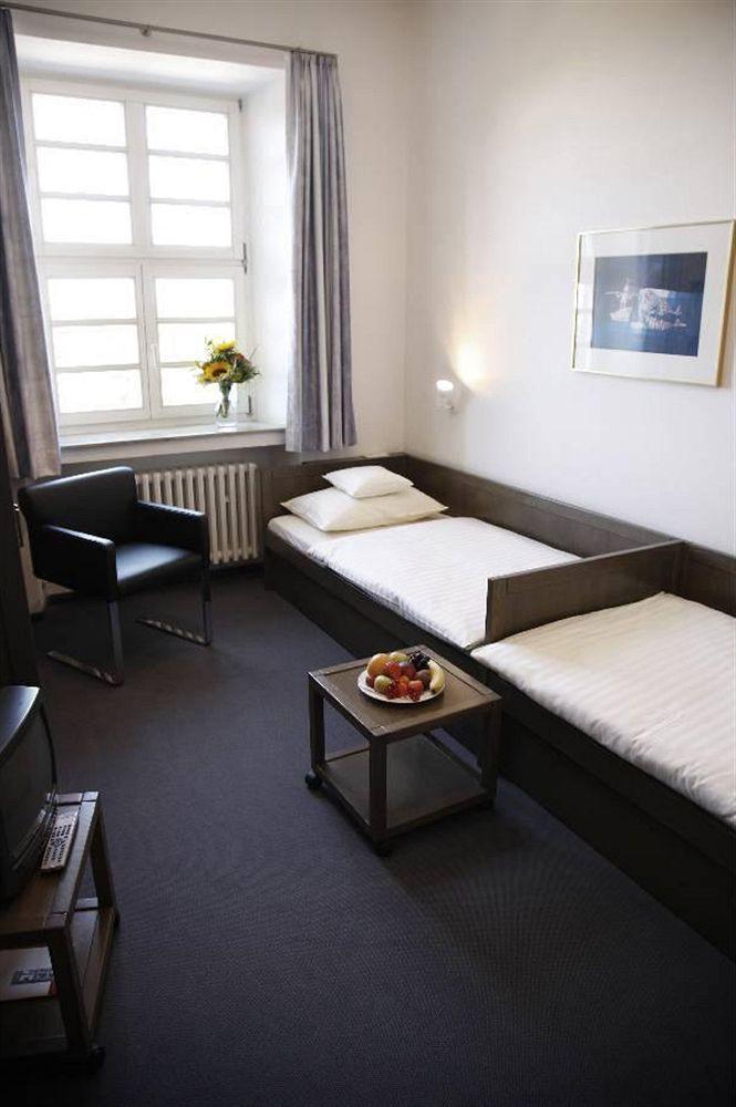 Hotel Kardinal Schulte Haus Bergisch Gladbach Exterior foto