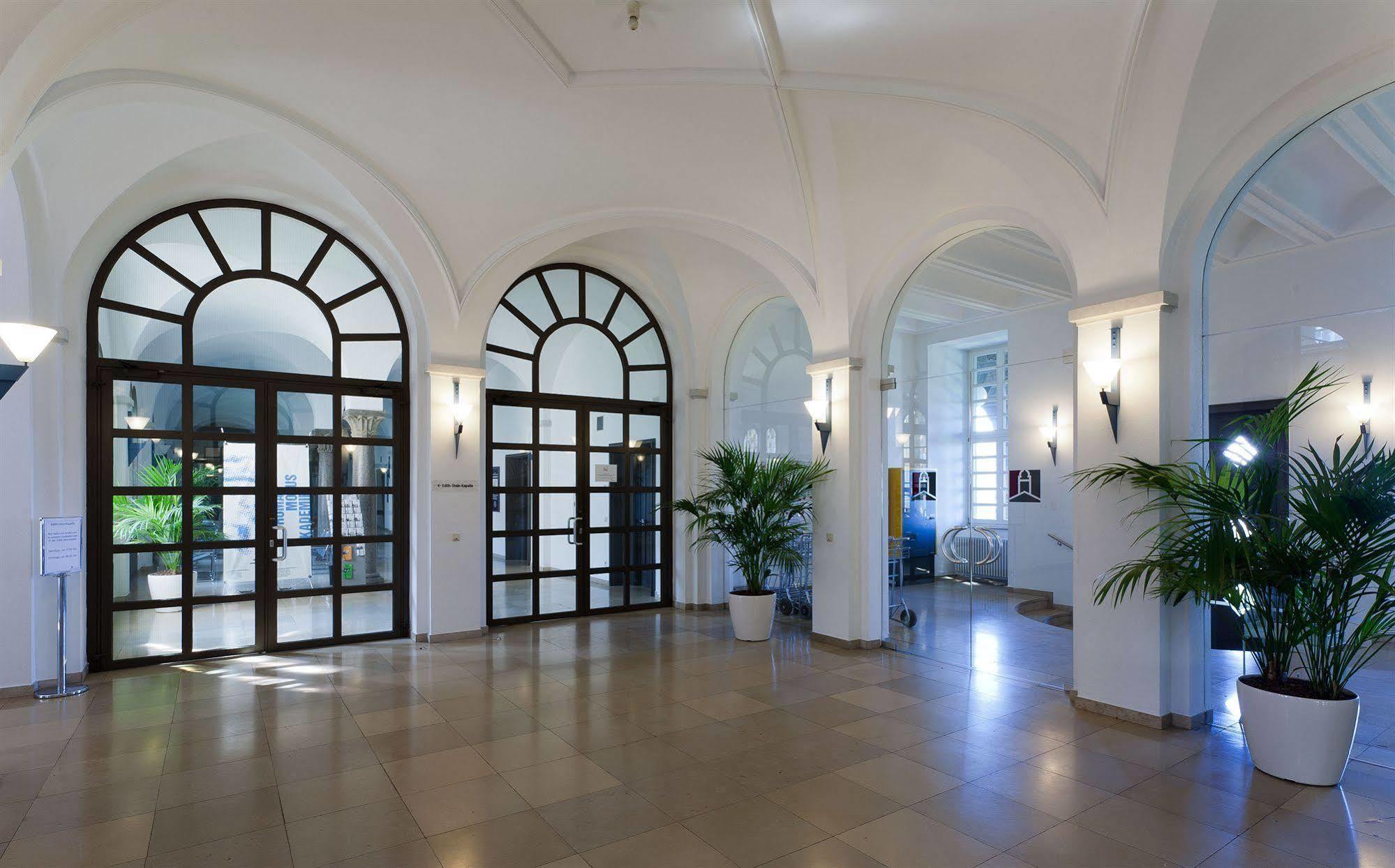 Hotel Kardinal Schulte Haus Bergisch Gladbach Exterior foto